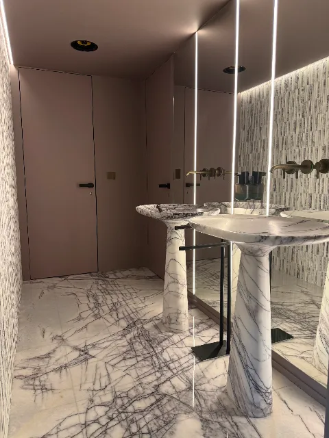 Showroom – Photo 2026. 04. 17., 16 15 27 – reference photo (7)